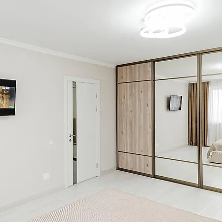 Cozy 2br Near Park! Chisinau
